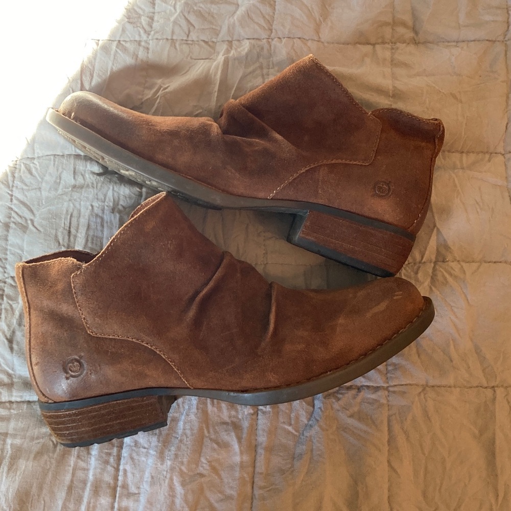 Women’s Born Adalee boots size 10